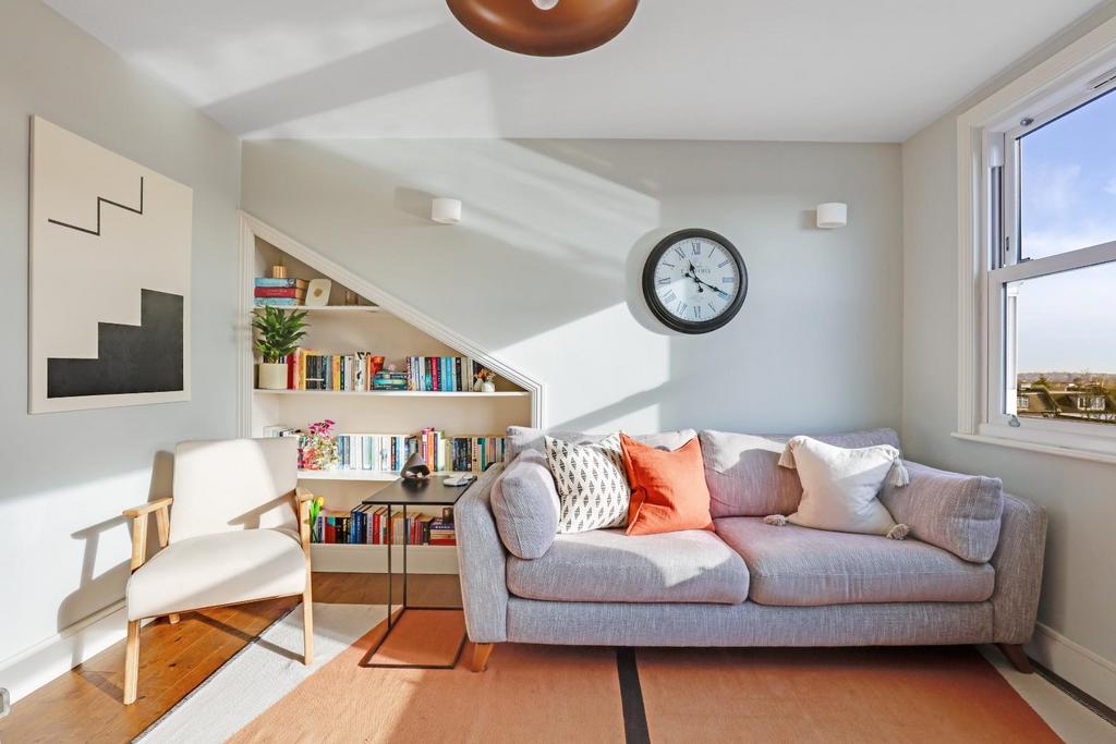 08-19a6 JHProp Wpen - Flat 5, 115 Croydon Road - 28.