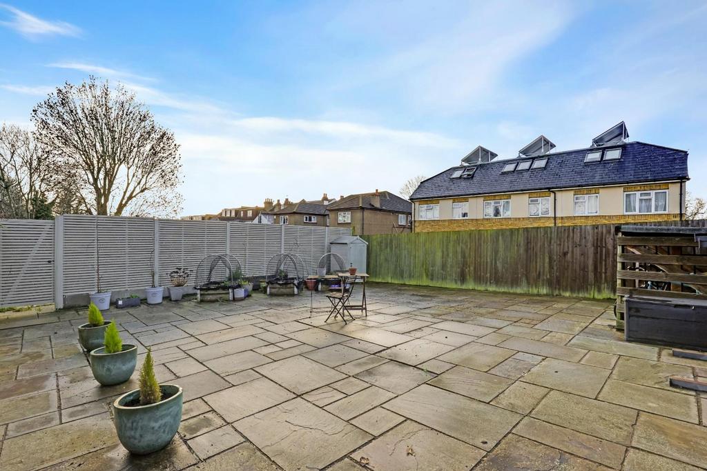 12-ced5 JHProp Wpen - Flat 5, 115 Croydon Road - 40.