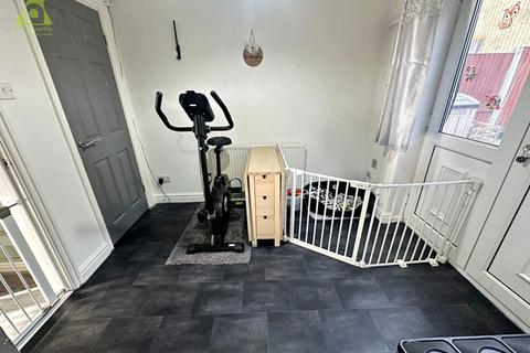3 bedroom semi-detached house for sale, Battersby Street, Ince, Wigan, WN2 2LZ