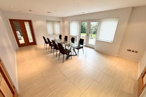undefined, Rappax Road, Hale