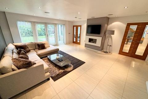 5 bedroom detached house to rent, Rappax Road, Hale