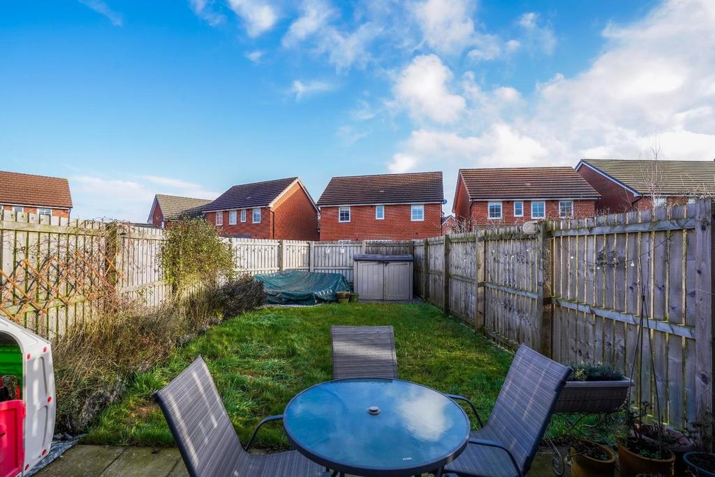 23 Orchard Drive, Barlby, YO8 5 NG DSC05595-2.jpg