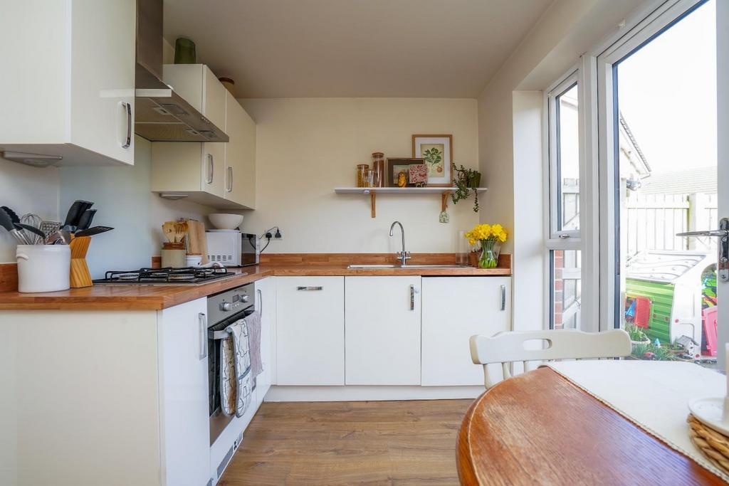 23 Orchard Drive, Barlby, YO8 5 NG DSC05579-2.jpg