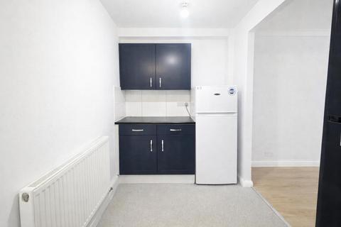 1 bedroom flat to rent, Brimsdown Avenue, Enfield