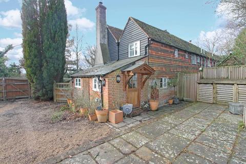 2 bedroom cottage for sale, Station Road, Wadhurst, TN5