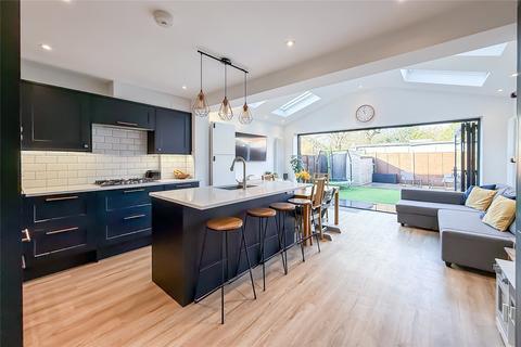3 bedroom end of terrace house for sale, Lawrance Road, St. Albans, Hertfordshire, AL3