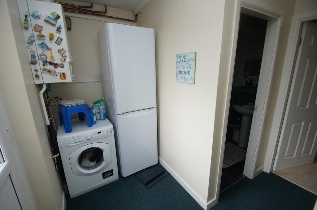 Airing cupboard
