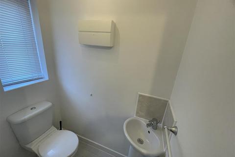 3 bedroom terraced house to rent, Meryton Grove, Kirkby-In-Ashfield NG17