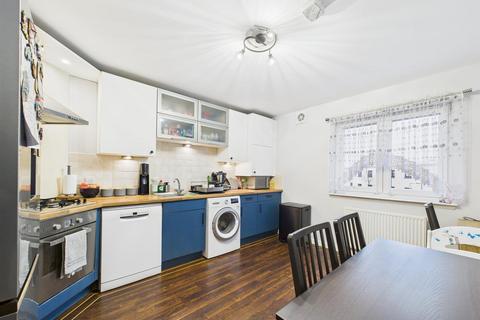 undefined, Vasart Court, Perth PH1