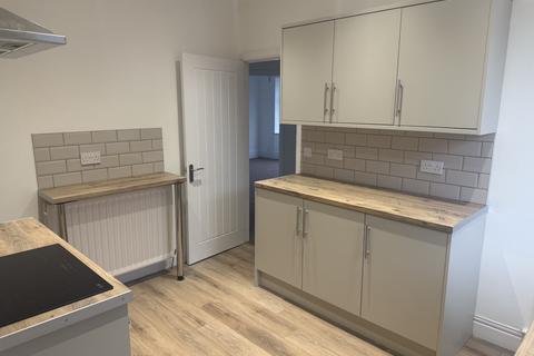 2 bedroom flat to rent, Cornel Road, Newcastle upon Tyne NE7