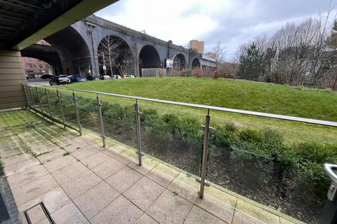 2 bedroom apartment to rent, Potato Wharf, Manchester