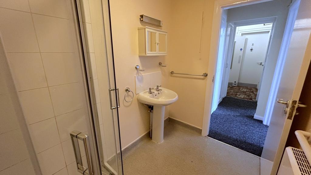 Apartment in Leicester - View 5