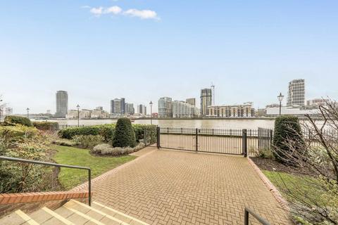 2 bedroom flat for sale, William Morris Way, London SW6