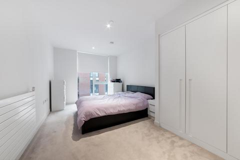 2 bedroom flat for sale, Flagship House, Royal Wharf, E16