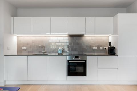 2 bedroom flat for sale, Flagship House, Royal Wharf, E16
