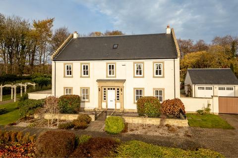 5 bedroom detached house for sale, Robert Smith Place, Lugton