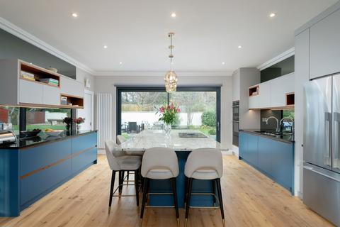 5 bedroom detached house for sale, Robert Smith Place, Lugton