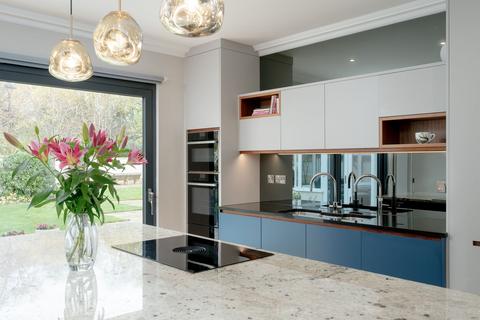 5 bedroom detached house for sale, Robert Smith Place, Lugton