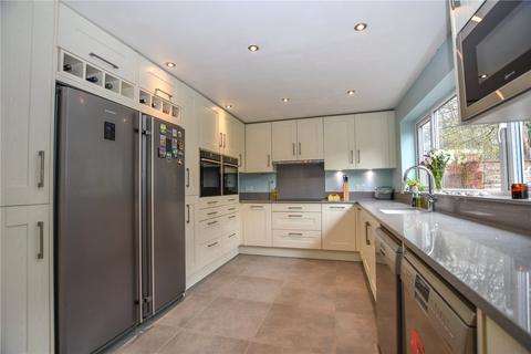 5 bedroom detached house for sale, Cornflower Close, Berkshire RG41