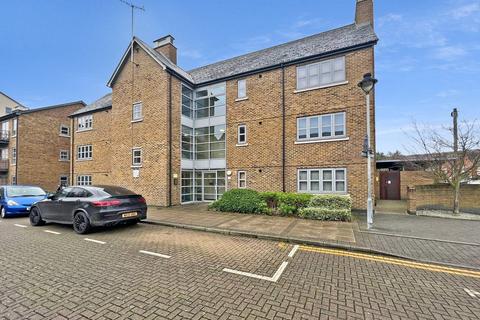 Sheepen Place, Colchester, CO3