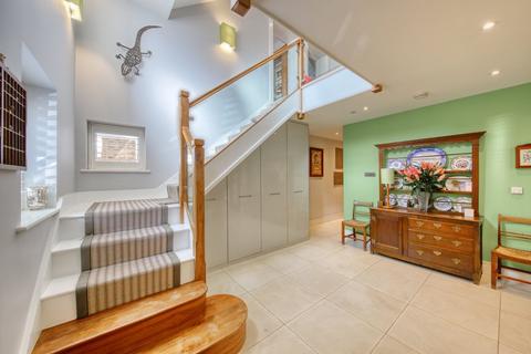 5 bedroom semi-detached house for sale, Clavering Place, London, SW12