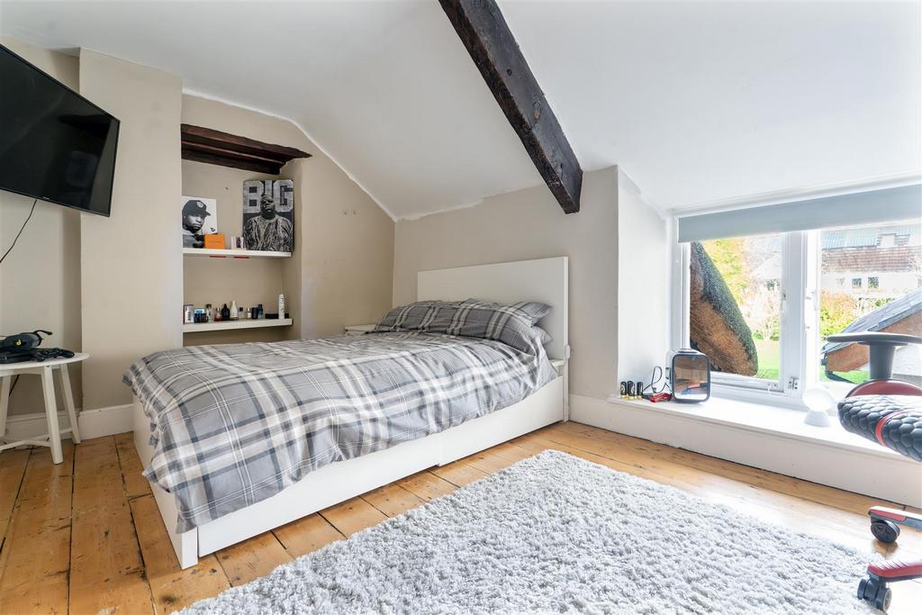 Bedroom 3 (1).jpg