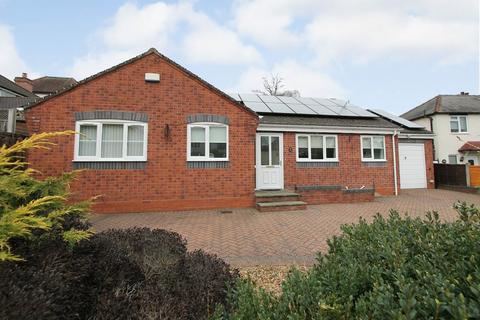 2 bedroom detached bungalow for sale, Greatfield Road, Kidderminster, DY11