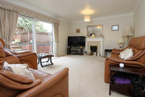 2 bedroom detached bungalow for sale, Greatfield Road, Kidderminster, DY11
