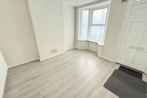 2 bedroom property to rent, Merton Road, Watford, WD18