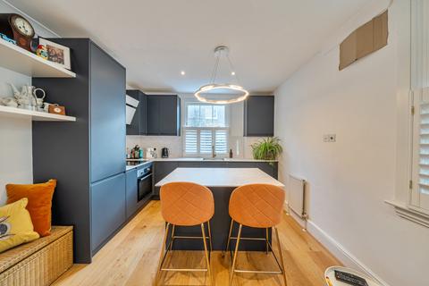 2 bedroom flat for sale, Handforth Road, London, SW9