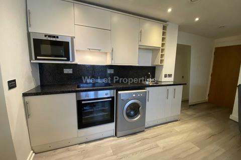 1 bedroom apartment to rent, Chapel Street, Salford M3
