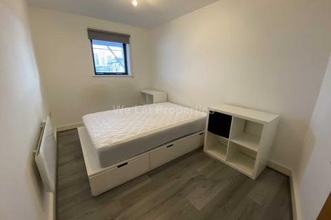 1 bedroom apartment to rent, Chapel Street, Salford M3