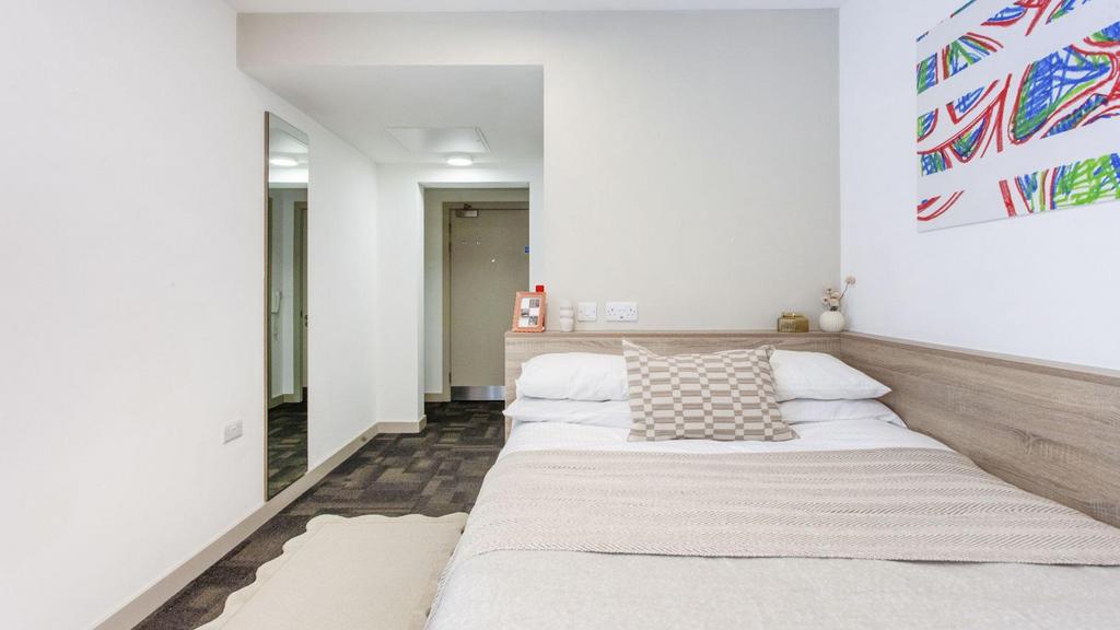 Apartment in Reading, Reading Town Centre, Coley - View 5