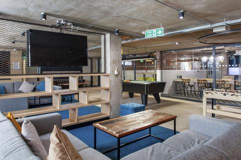 undefined, Kings Road, Reading RG1