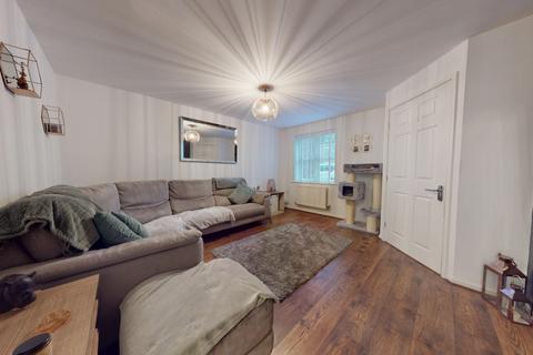 3 bedroom semi-detached house for sale, Broadacre, Gateshead, Tyne And Wear, NE10 8UW