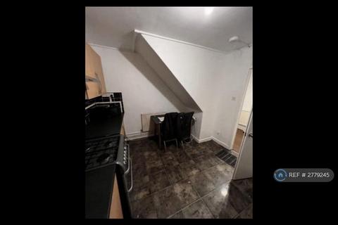 undefined, Bigland Street, Shadwell, London, E1