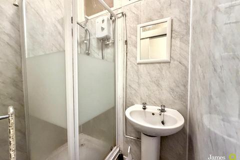 6 bedroom terraced house for sale, Broadway, Pontypridd CF37