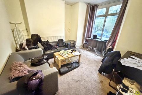 6 bedroom terraced house for sale, Broadway, Pontypridd CF37