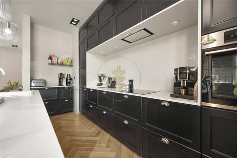 3 bedroom apartment for sale, Gascony Avenue, West Hampstead, London, NW6