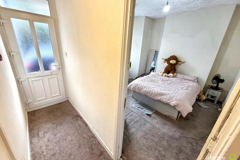 4 bedroom terraced house for sale, Broadway, Pontypridd CF37