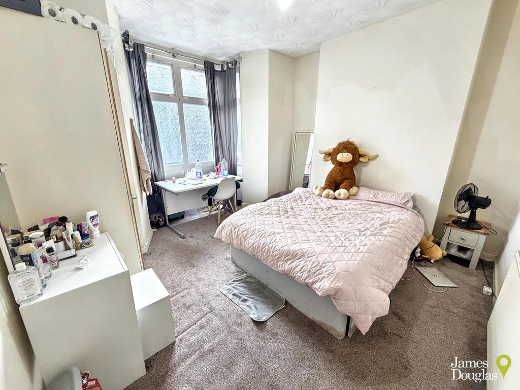 Bed1 (2)