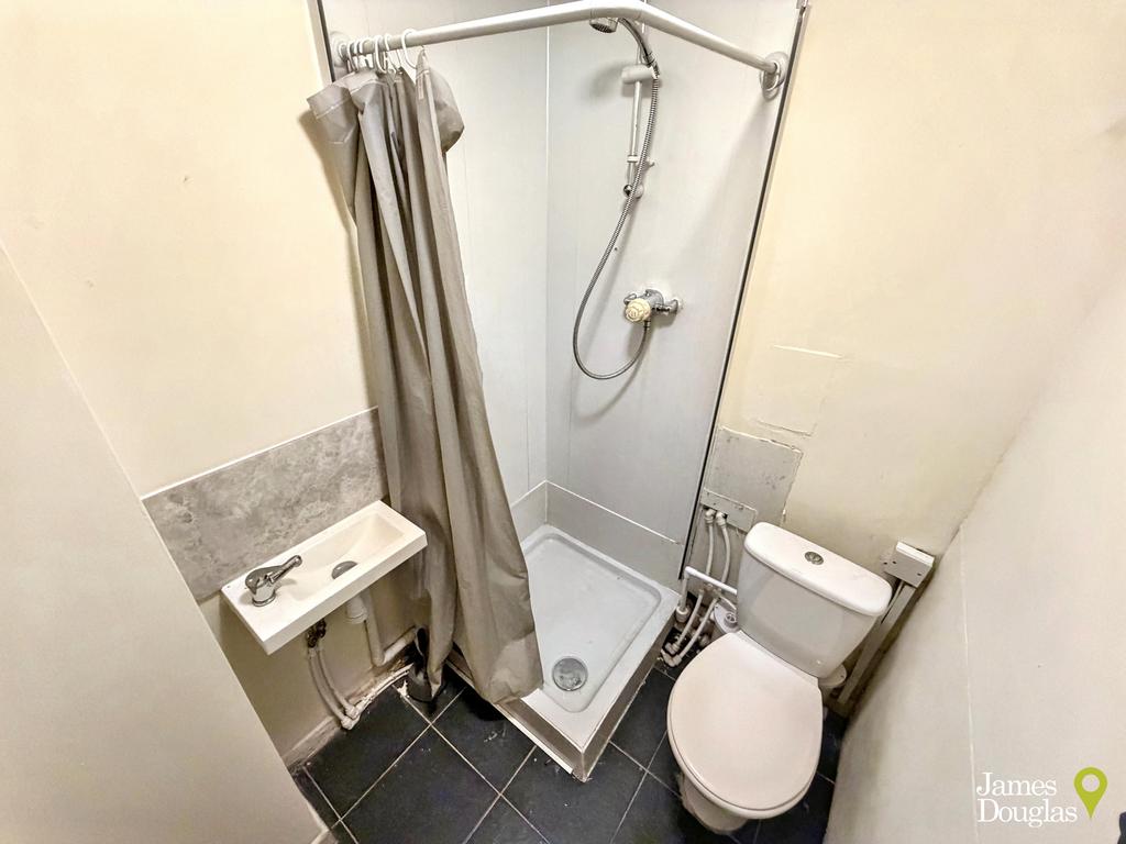 Shower Room1