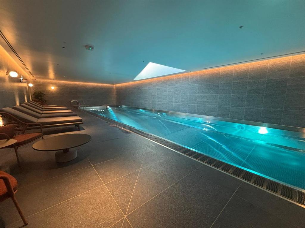 Pool 2.jpg