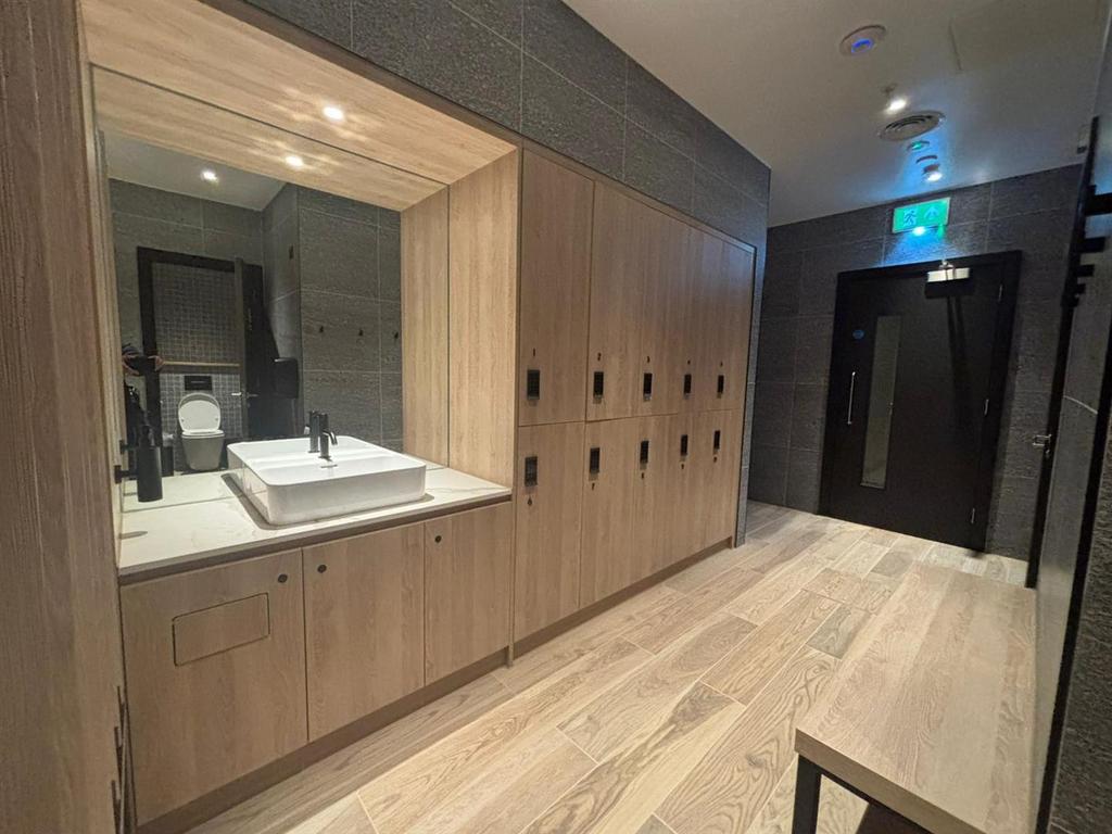 Changing room.jpg