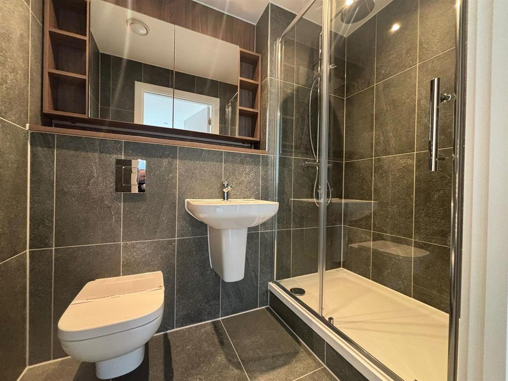 En suite 2.jpg