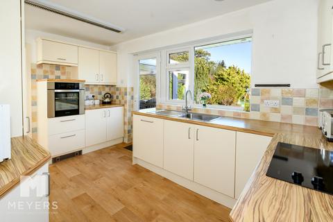 3 bedroom detached bungalow for sale, Lions Lane | Ashley Heath | BH24