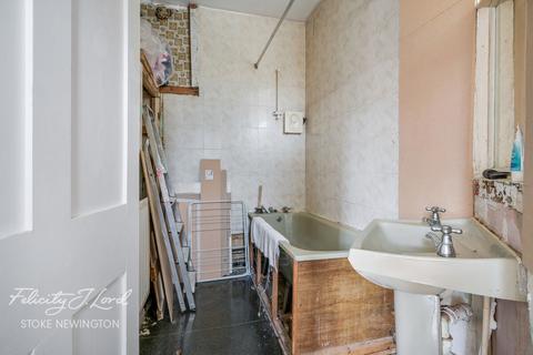 undefined, Gibson Gardens, London N16