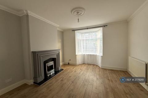 3 bedroom terraced house to rent, The Avenue, Coxhoe, Durham, DH6