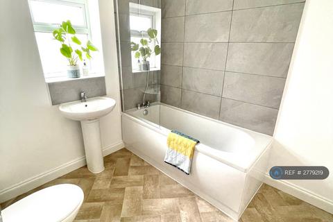 3 bedroom terraced house to rent, The Avenue, Coxhoe, Durham, DH6