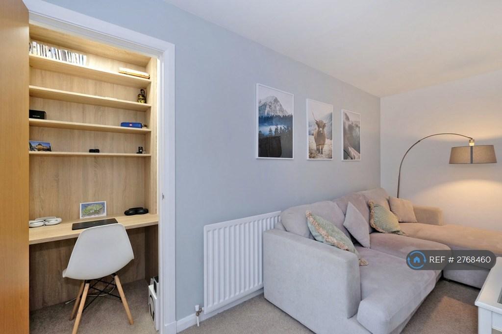 Living Room &amp; Study